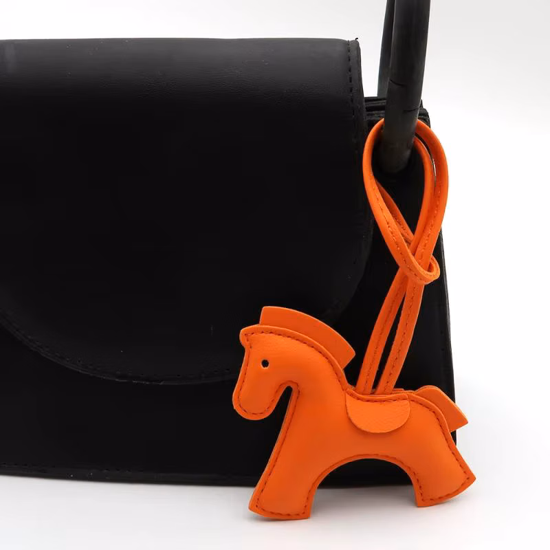Premium All-around PU Leather Tiny Pony Embellishment Female Stylish Horse Car Keychain Birthday Souvenir Hanging
