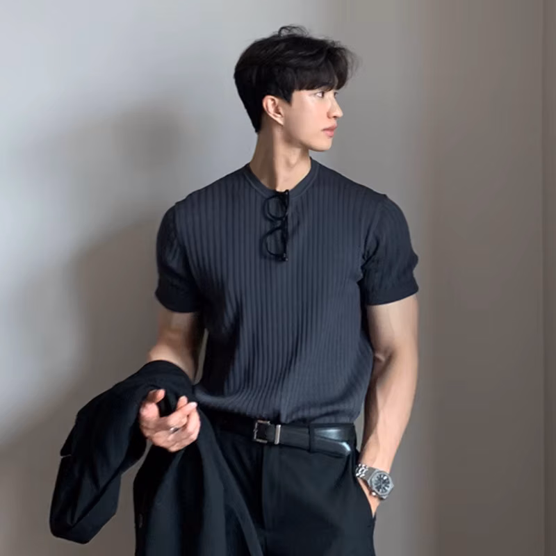Summer Men's T-shirt Short-sleeved Knitted Sweater Loose Men's Top