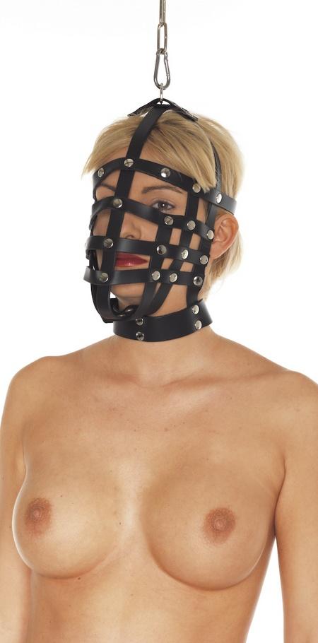 Muzzle Mask with Hanging Ring