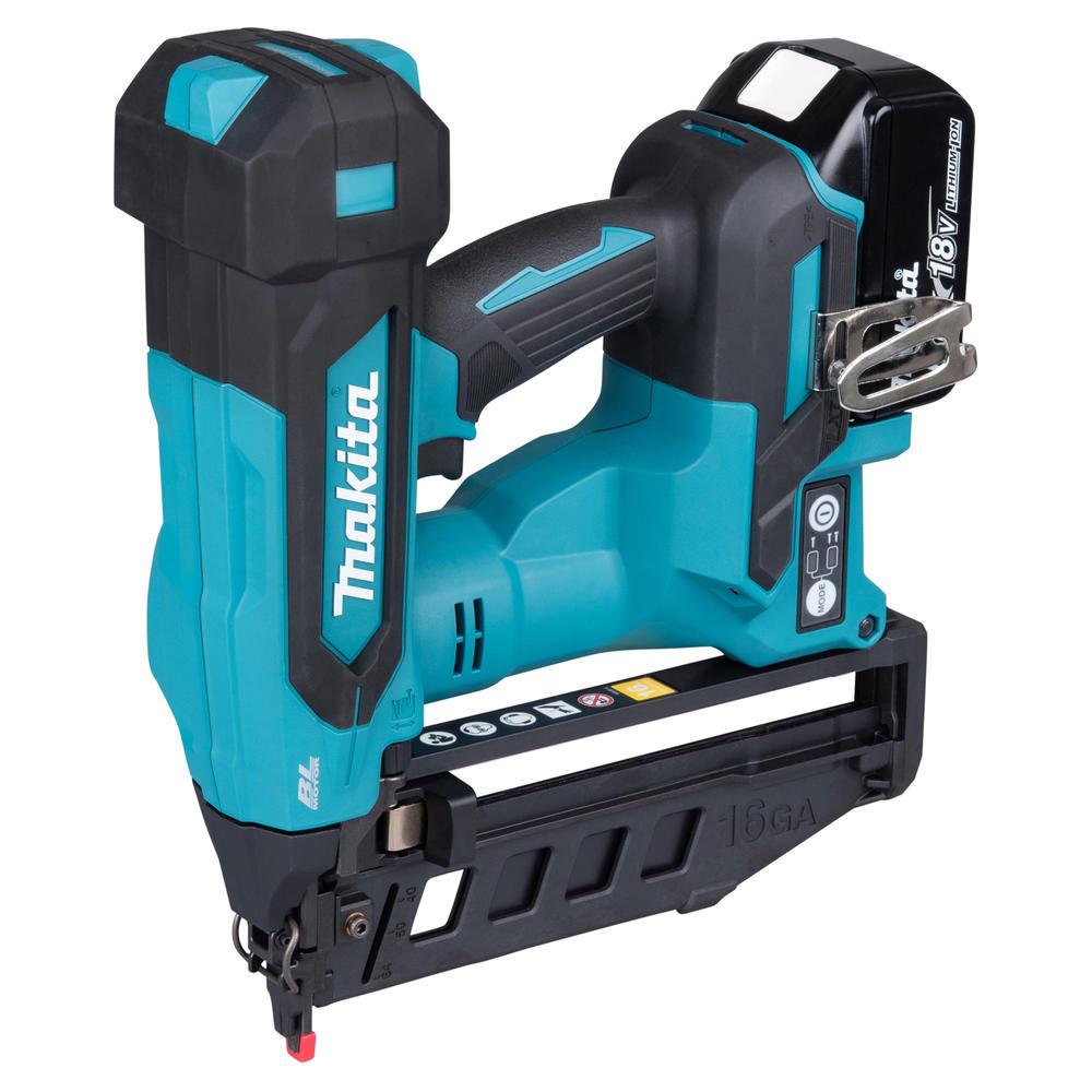 Makita DBN601 18v LXT Cordless Brushless 16 Gauge Stright Finishing Nailer 2 x 5ah Li-ion Charger Case